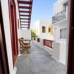 Thomais - Refined Living In The Heart Of Mykonos Holiday home